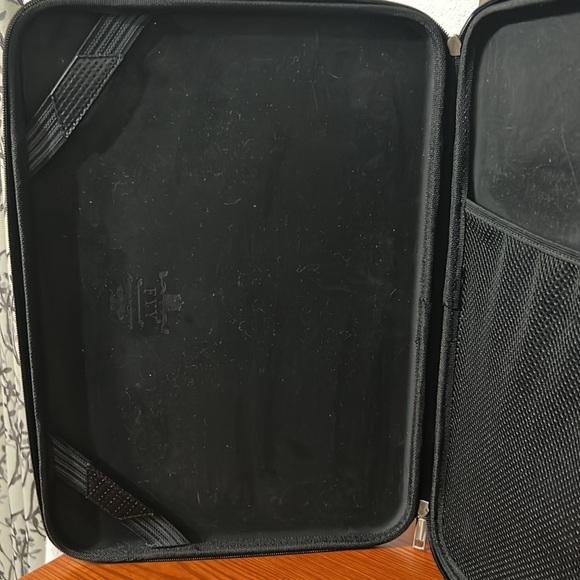 Laptop case. - Picture 5 of 16